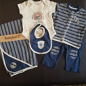 Timberland 5 piece Layette set